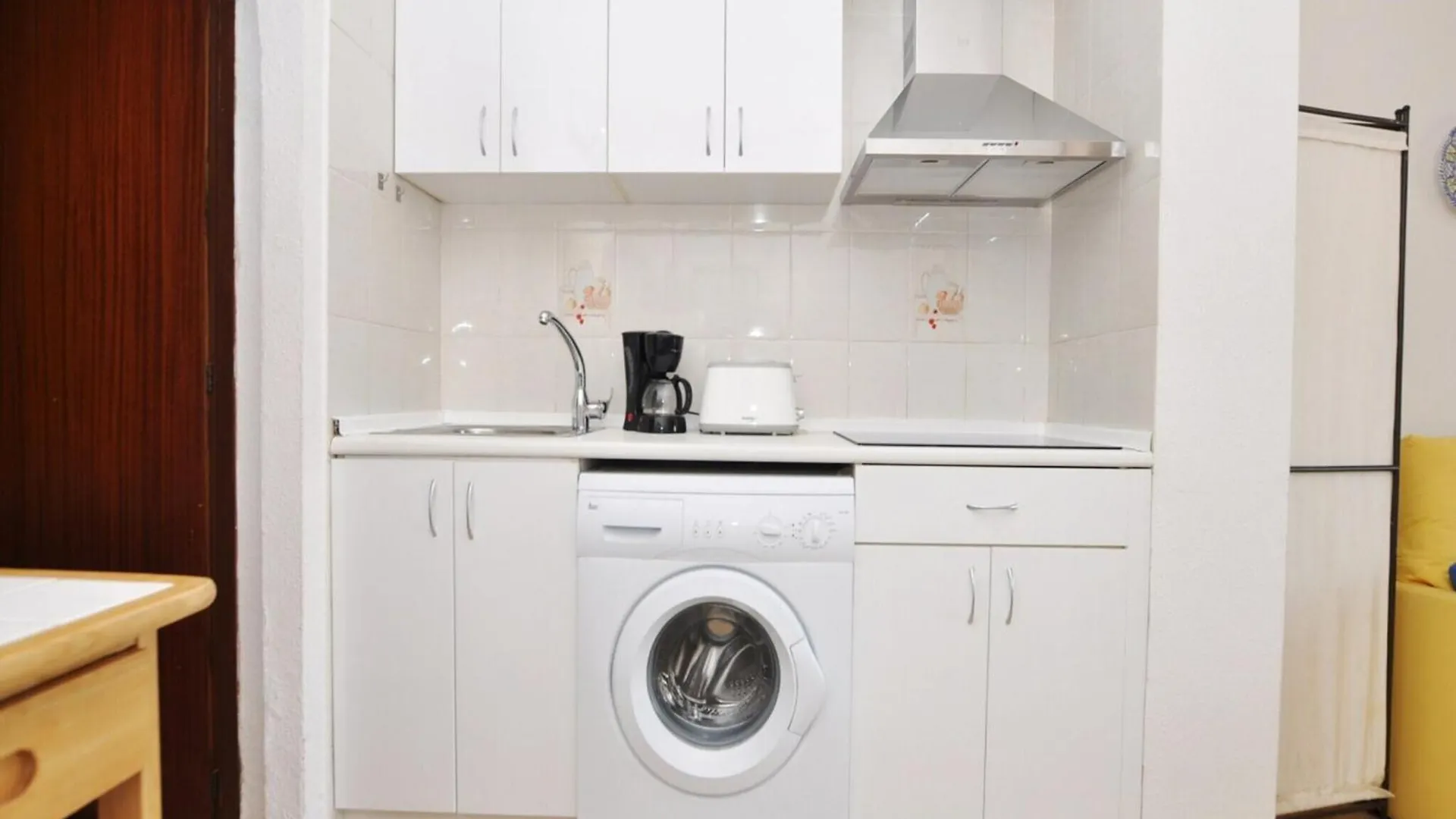 Apartment For 2 People In Roses With River View Испания